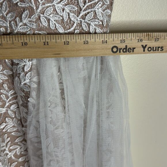 Aidan Mattox tulle-paneled guipure lace gown Prom Dress bride bridal size 6 - Picture 9 of 13